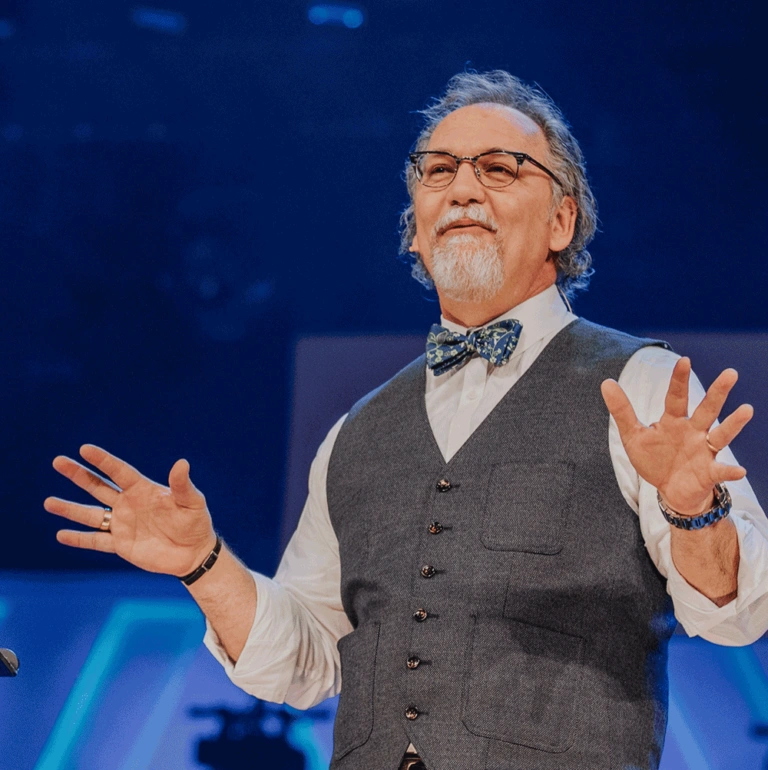 Andrew-Johnston-2021-768x770